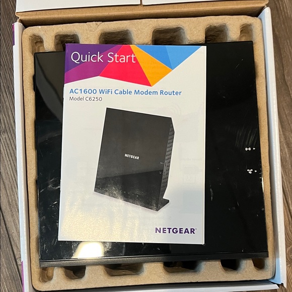 NETGEAR AC1600 Dual Band Modem Router - Black - Picture 5 of 5